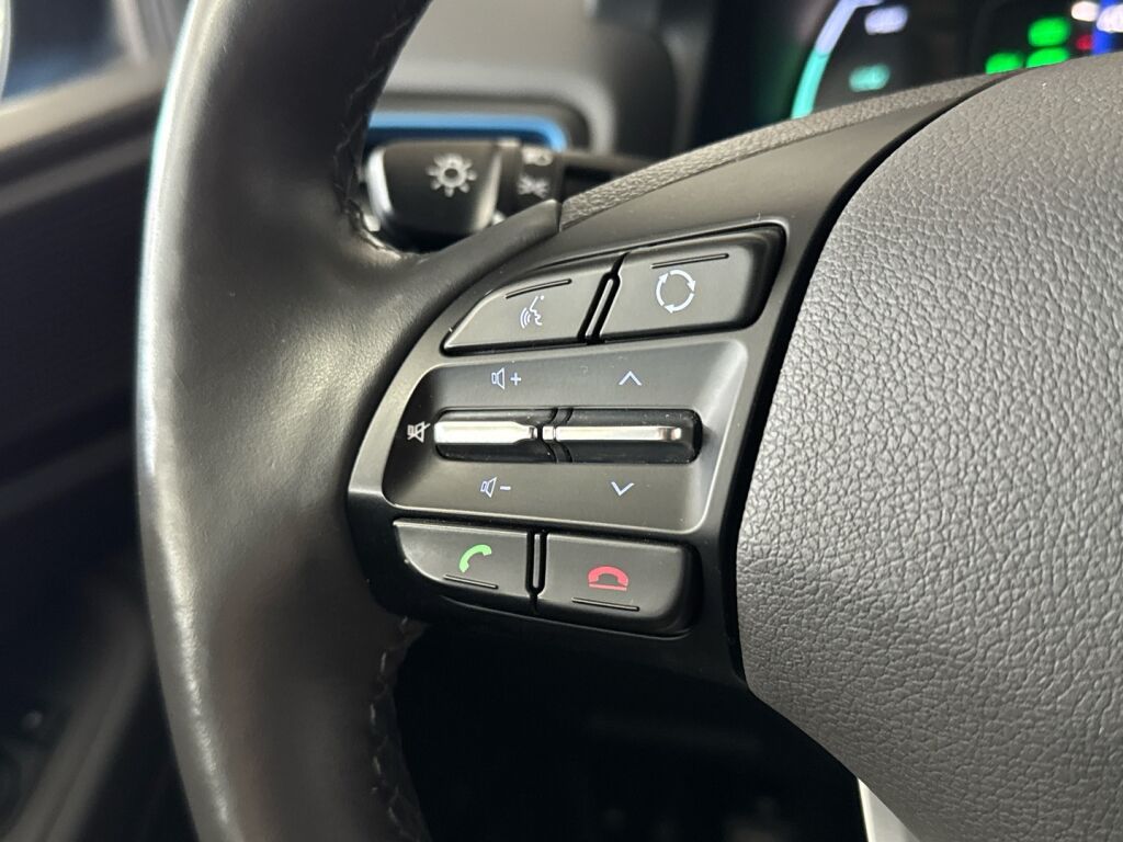 Hyundai IONIQ hybrid 2017 Sininen