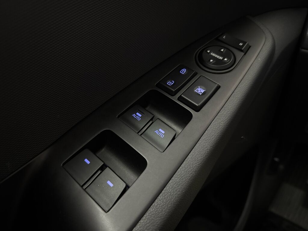 Hyundai IONIQ hybrid 2017 Sininen