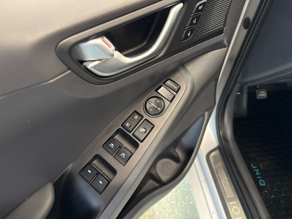 Hyundai IONIQ hybrid 2018 Hopea