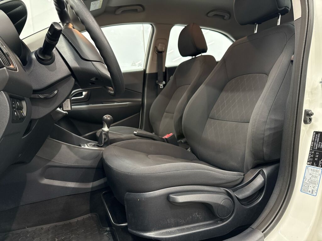 Kia Rio 2017 Valkoinen