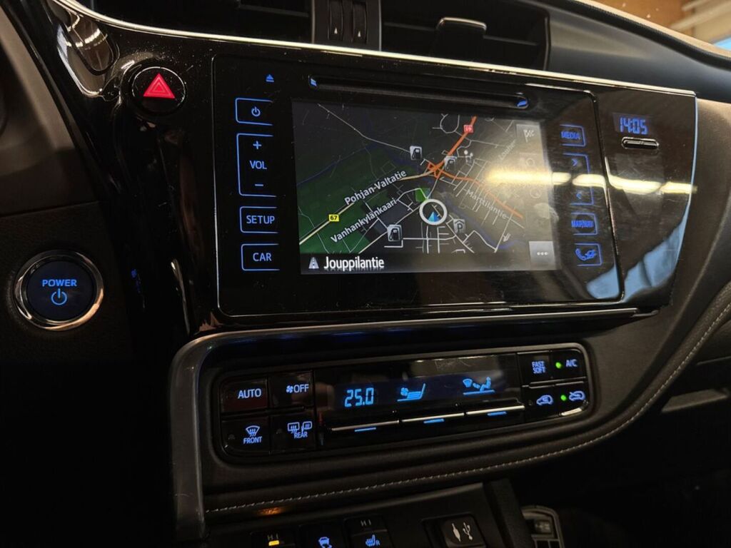 Toyota Auris 2017 Metallinhohto Harmaa