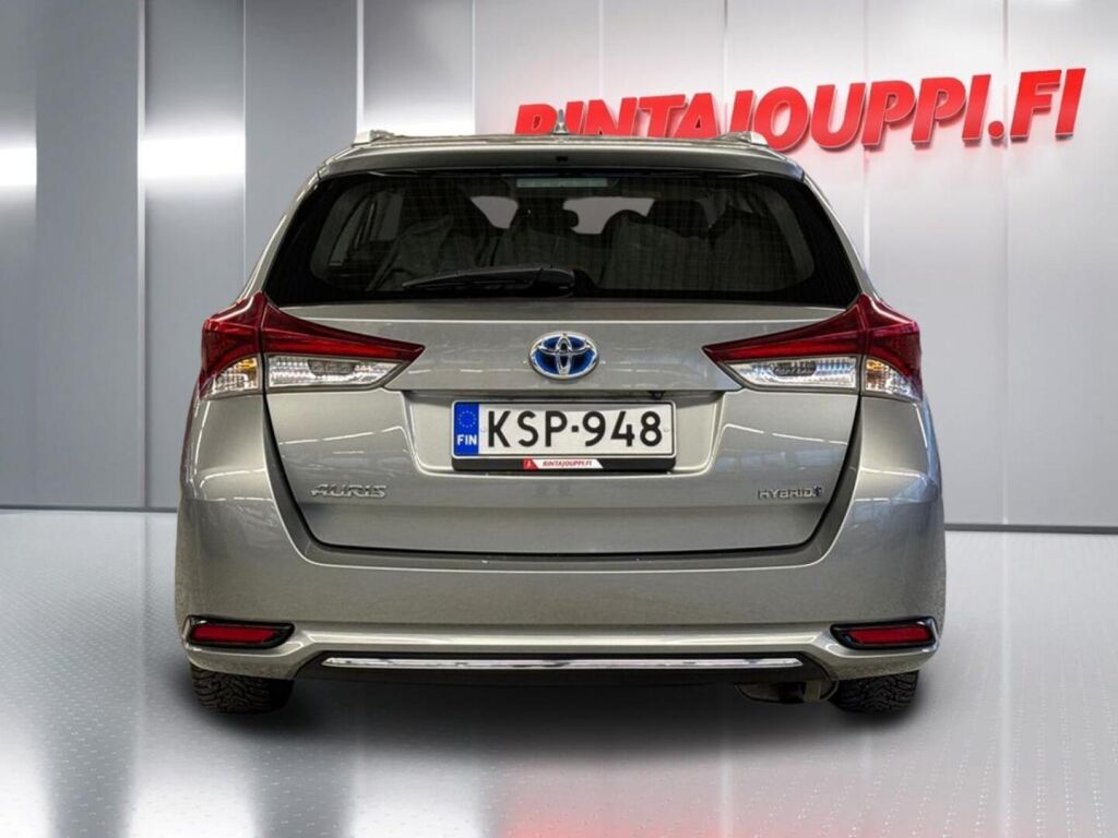 Toyota Auris 2017 Metallinhohto Harmaa