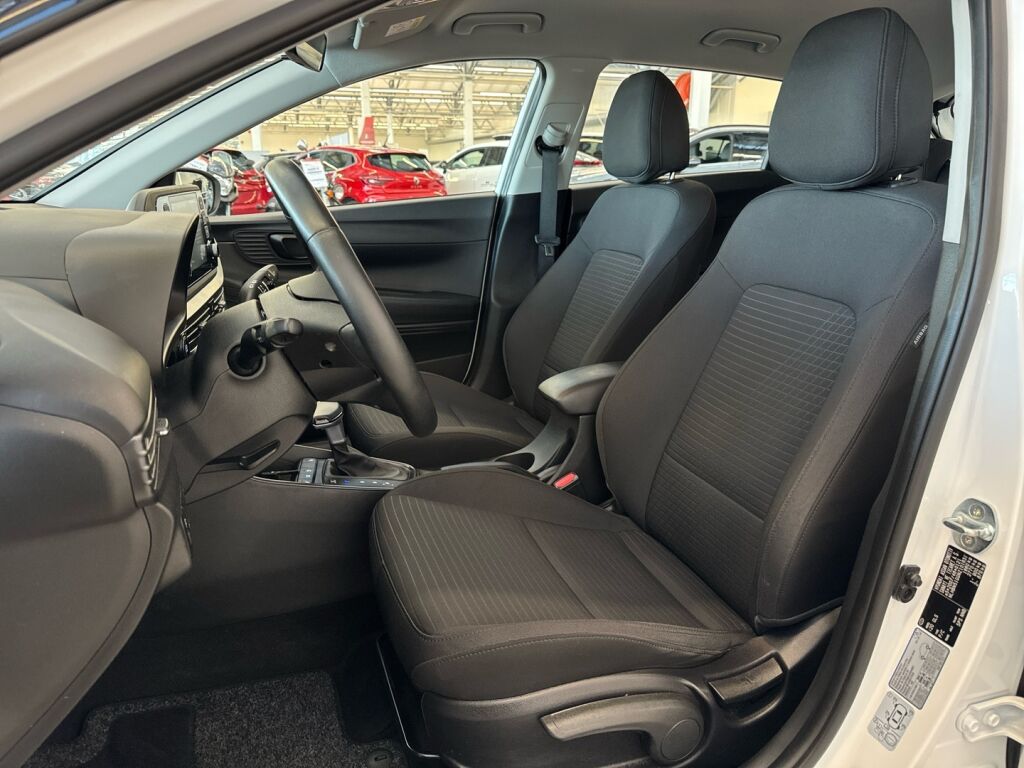 Hyundai i20 Hatchback 2022 Valkoinen