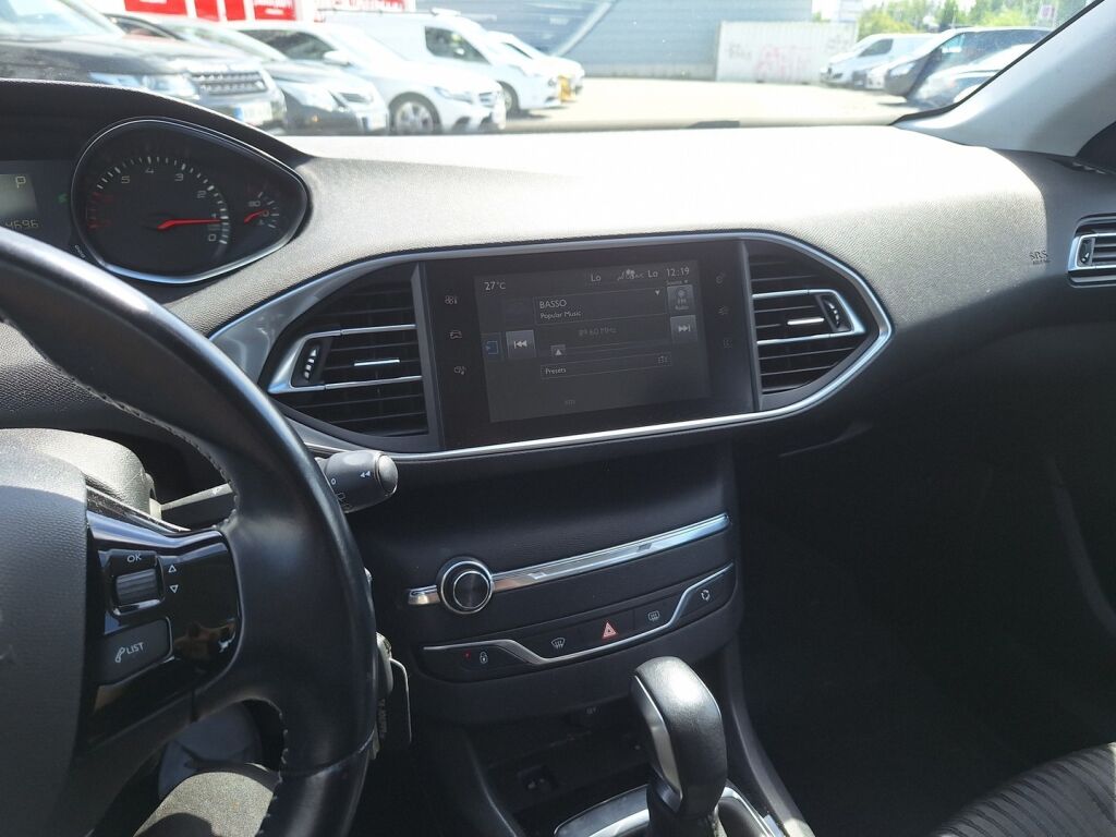 Peugeot 308 2017 Valkoinen