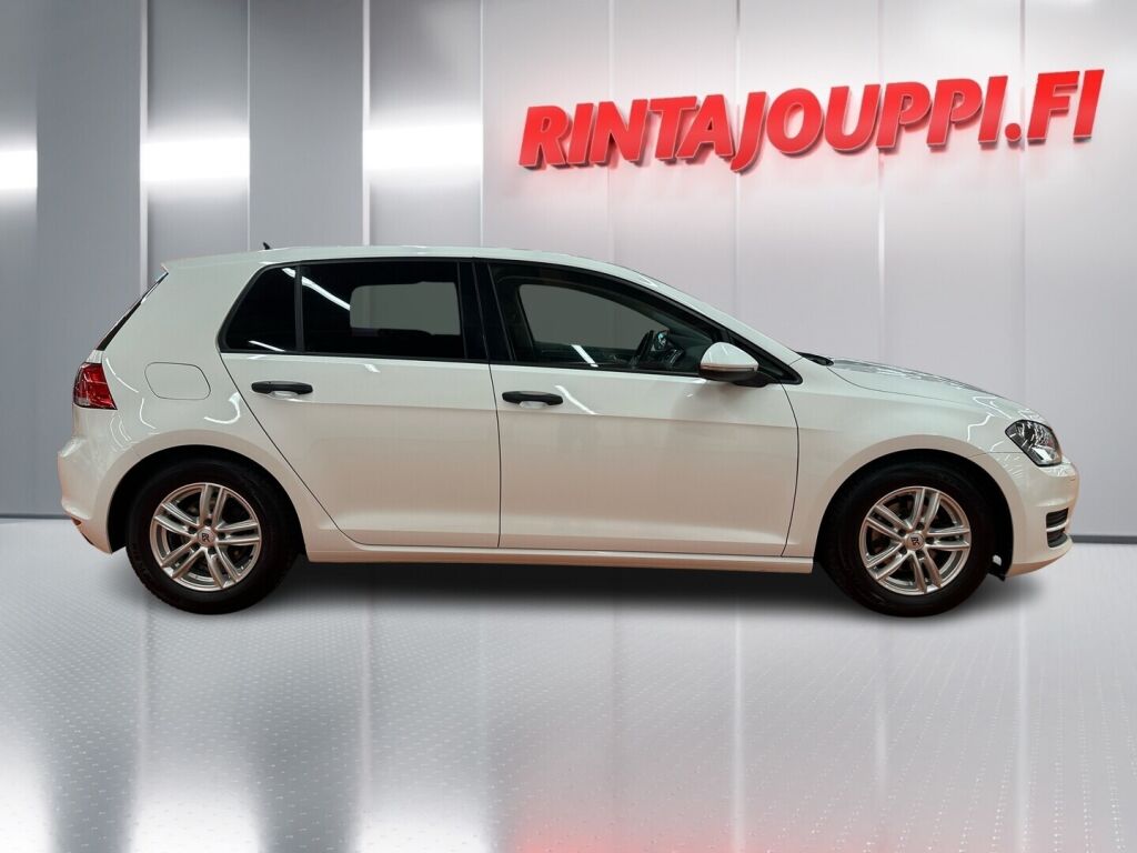 Volkswagen Golf 2017 Valkoinen