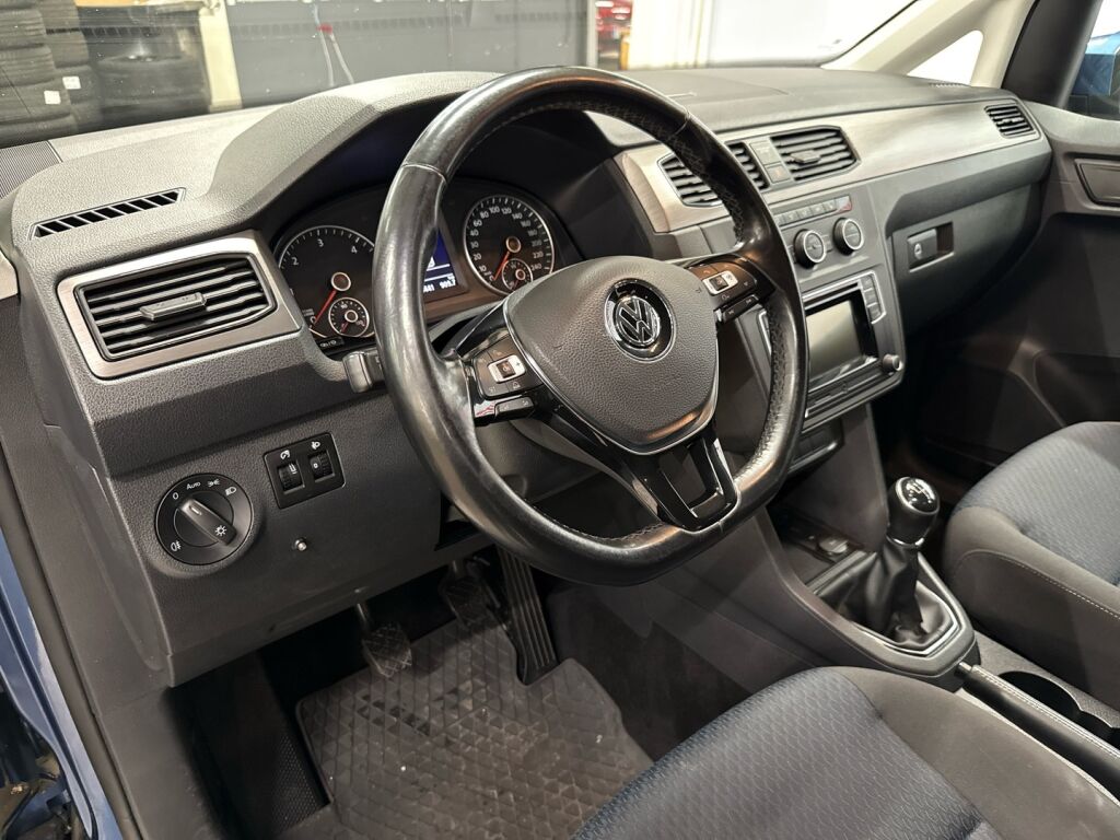 Volkswagen Caddy Maxi 2017 Sininen