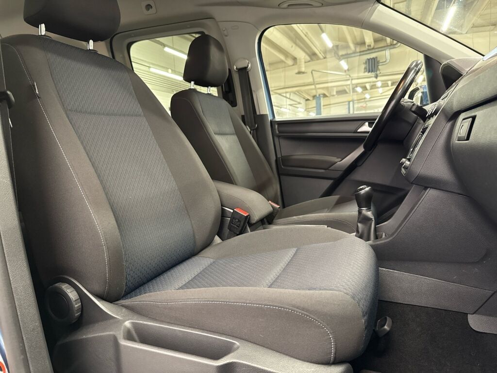 Volkswagen Caddy Maxi 2017 Sininen