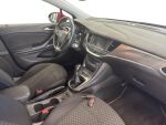 Opel Astra 2017 Punainen