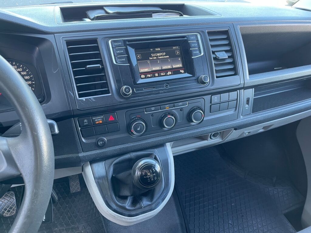 Volkswagen Transporter 2017 Valkoinen