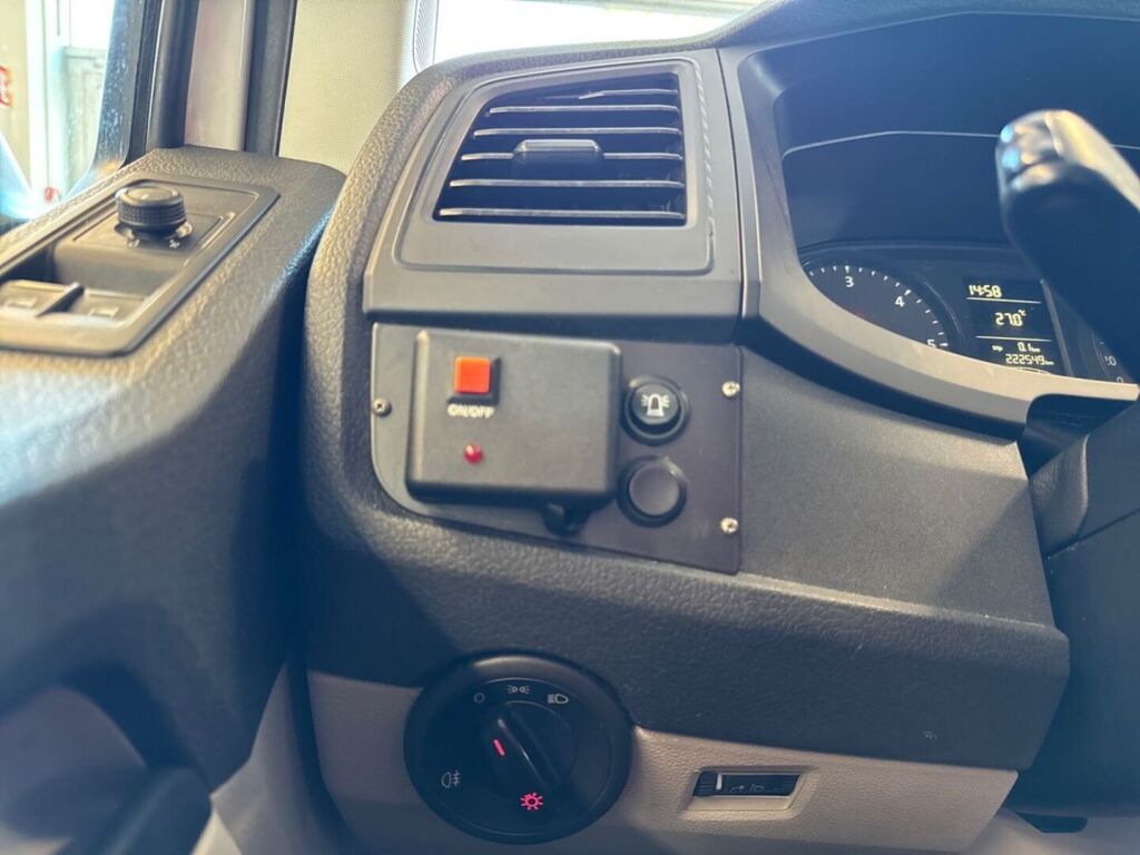Volkswagen Transporter 2017 Valkoinen