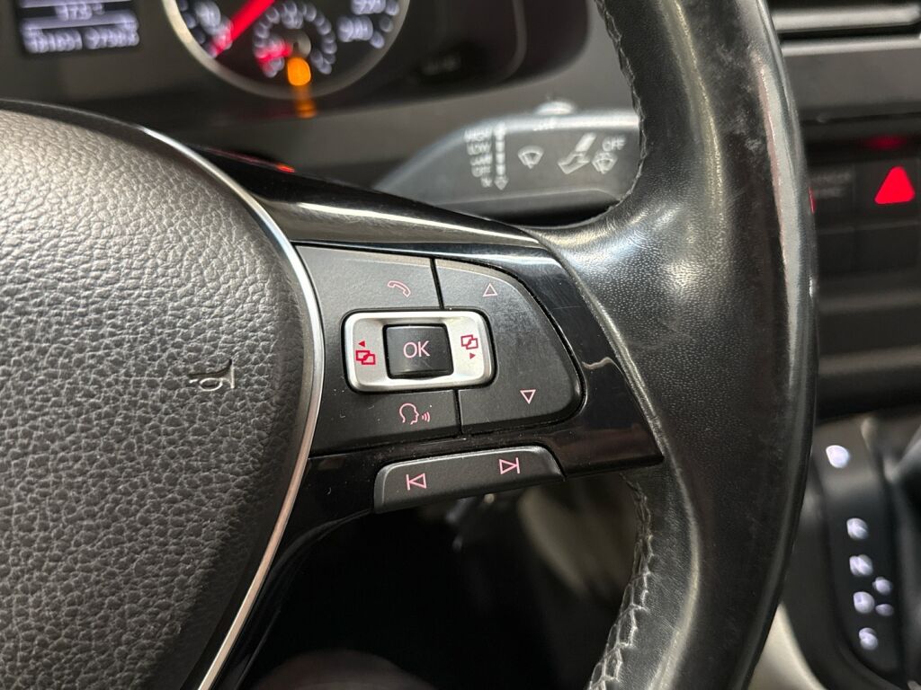 Volkswagen Transporter 2017 Sininen