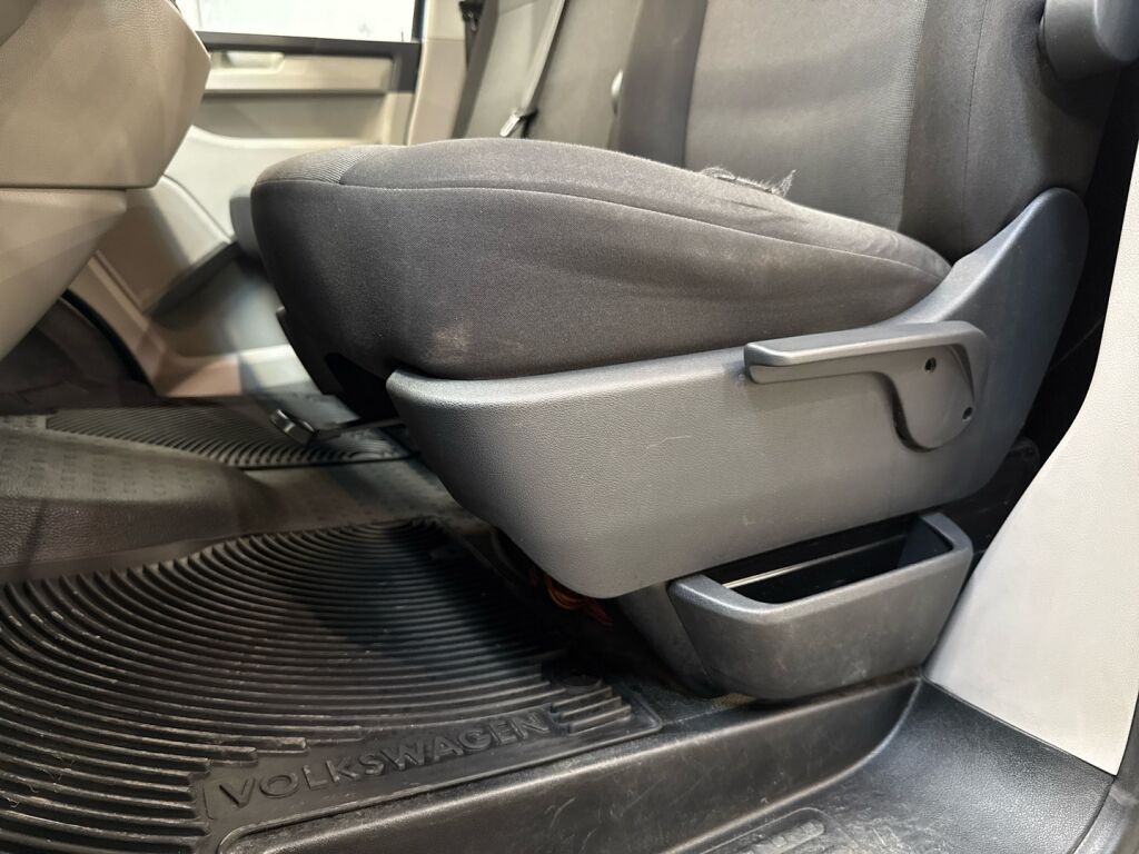 Volkswagen Transporter 2017 Sininen