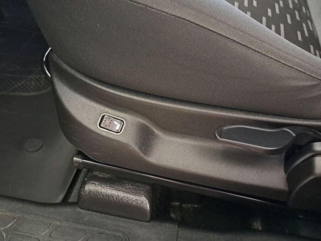 Opel Combo 2017 Valkoinen