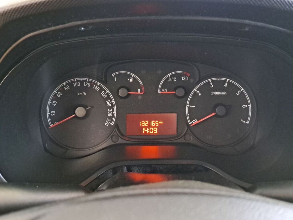 Opel Combo 2017 Valkoinen