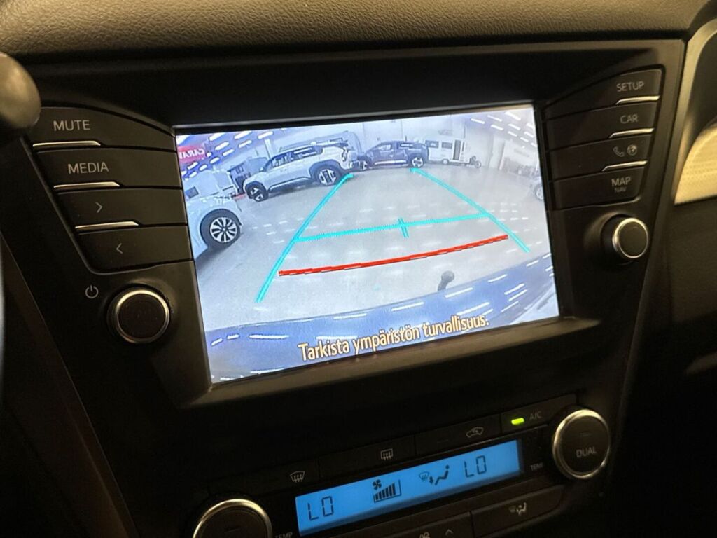 Toyota Avensis 2017 Harmaa