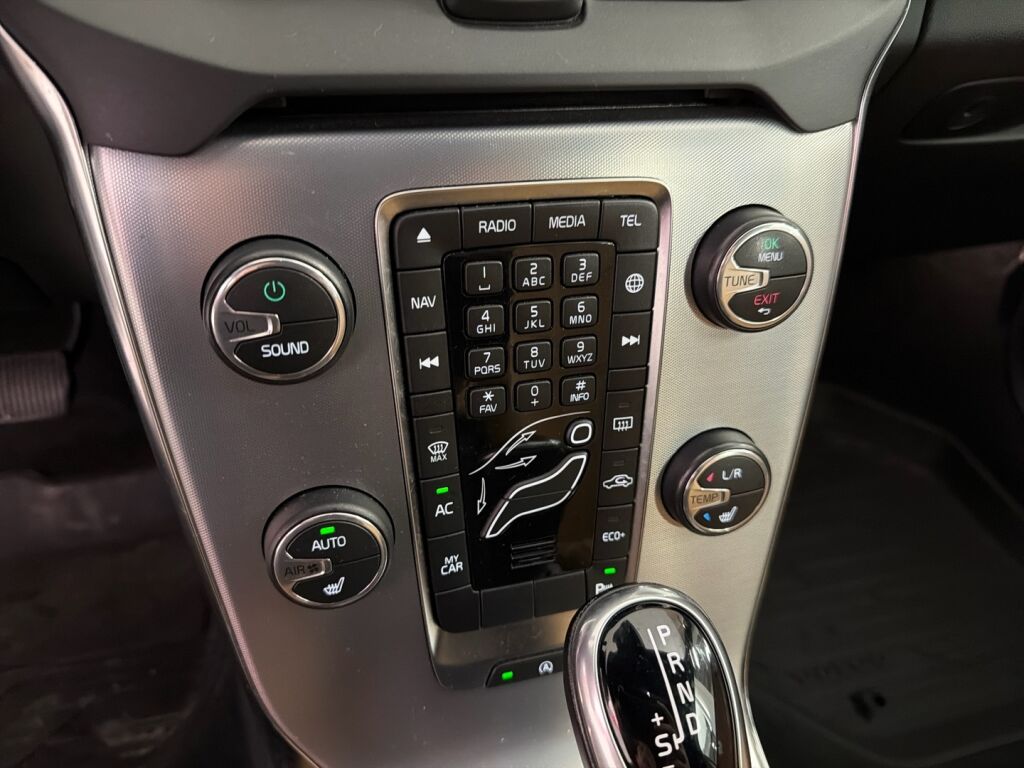 Volvo V40 Cross Country 2017 Valkoinen