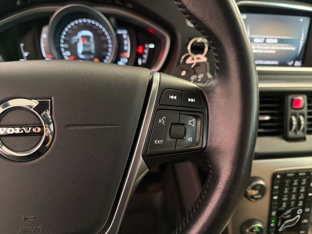 Volvo V40 Cross Country 2017 Valkoinen