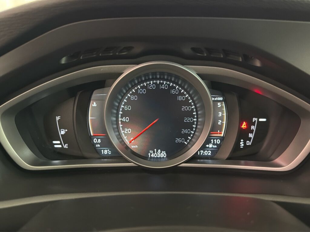 Volvo V40 Cross Country 2017 Valkoinen