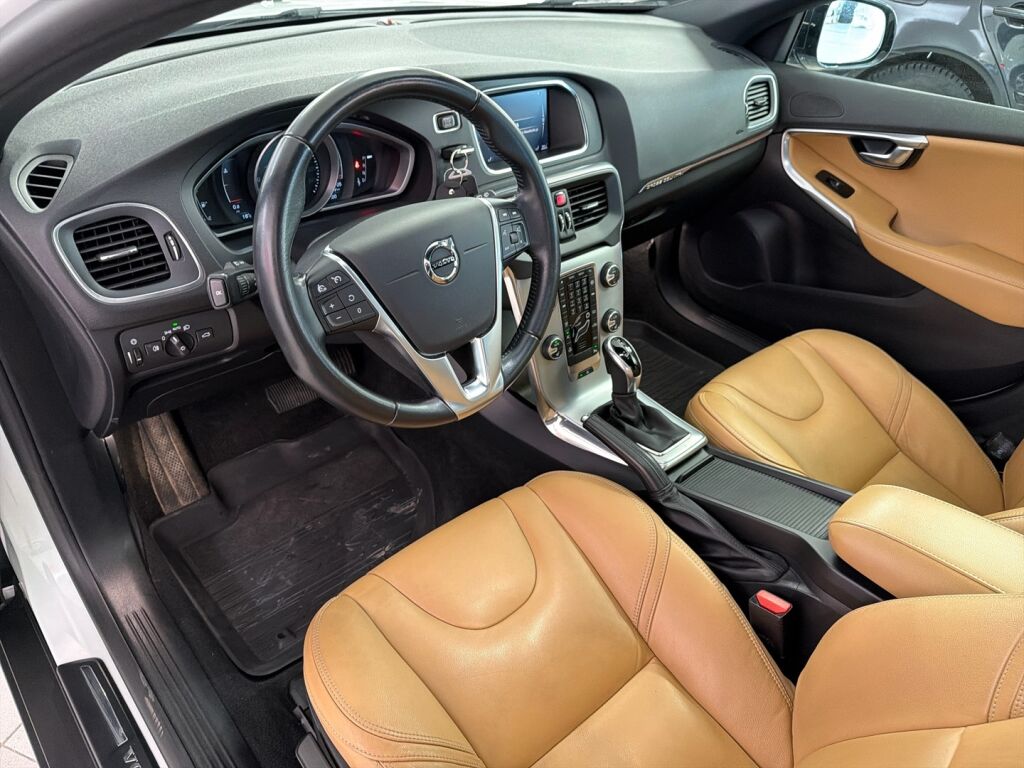 Volvo V40 Cross Country 2017 Valkoinen