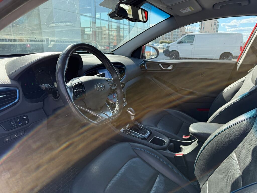 Hyundai IONIQ plug-in 2017 Oranssi