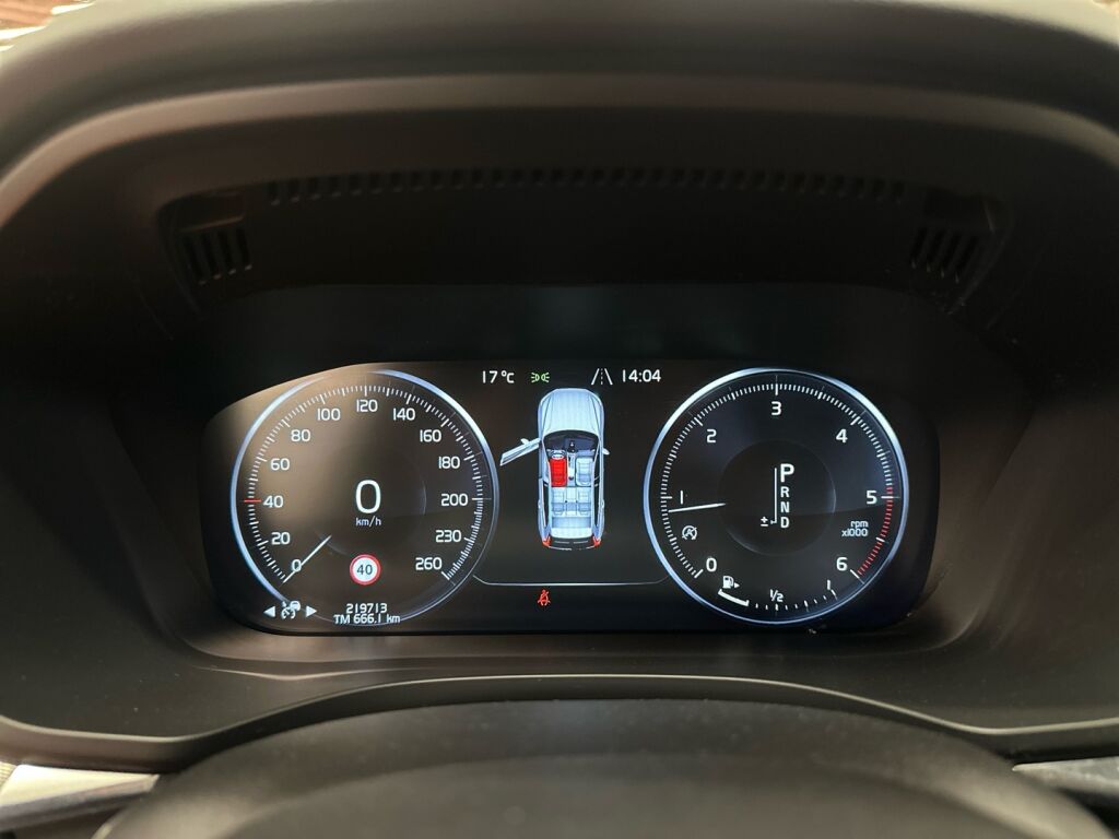 Volvo XC60 2018 Valkoinen