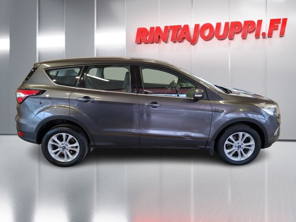 Ford Kuga 2018 Harmaa