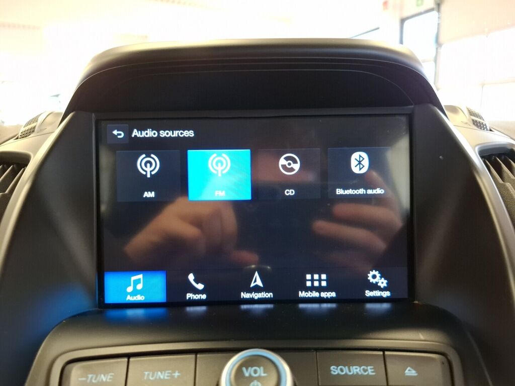 Ford Kuga 2018 Harmaa