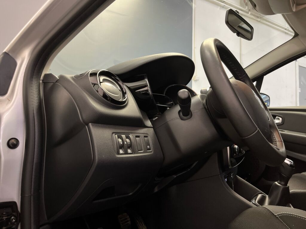 Renault Clio 2017 Harmaa