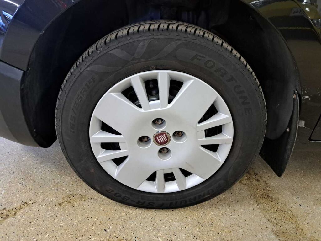 Fiat Fiorino 2017 Musta