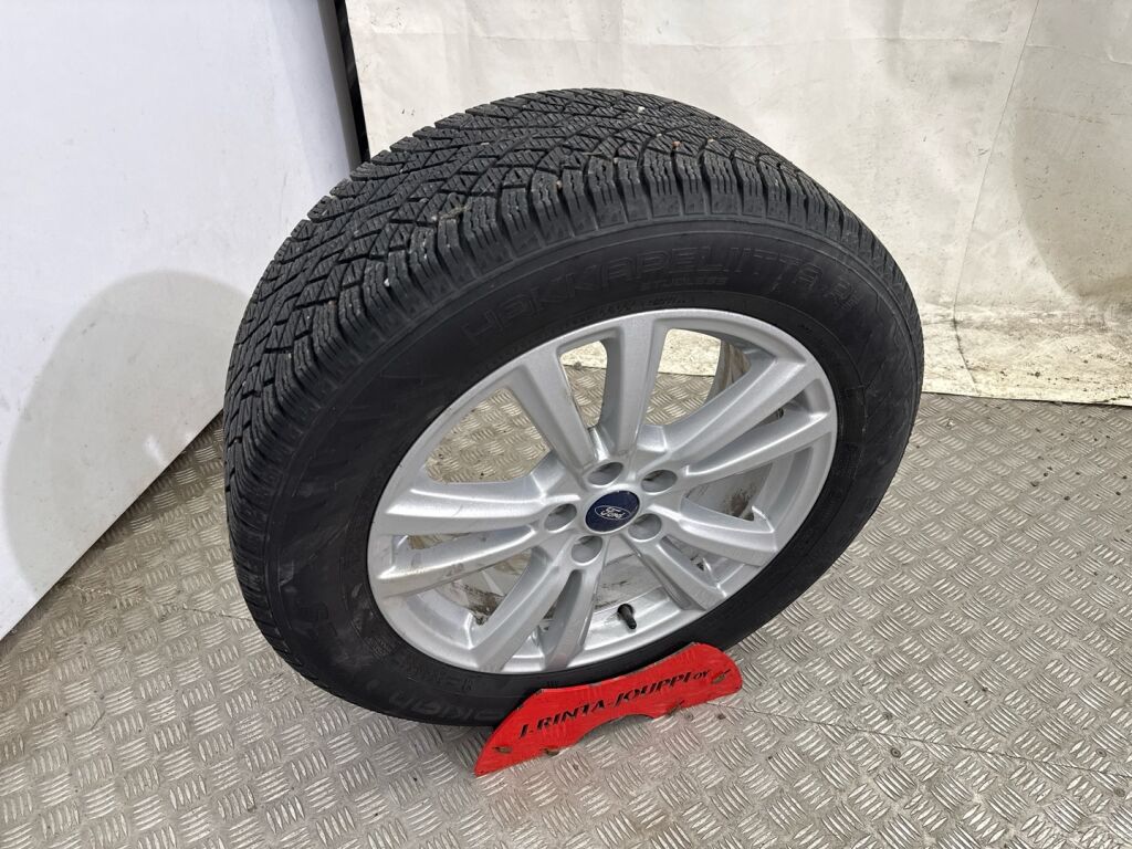 Ford Kuga 2017 Harmaa