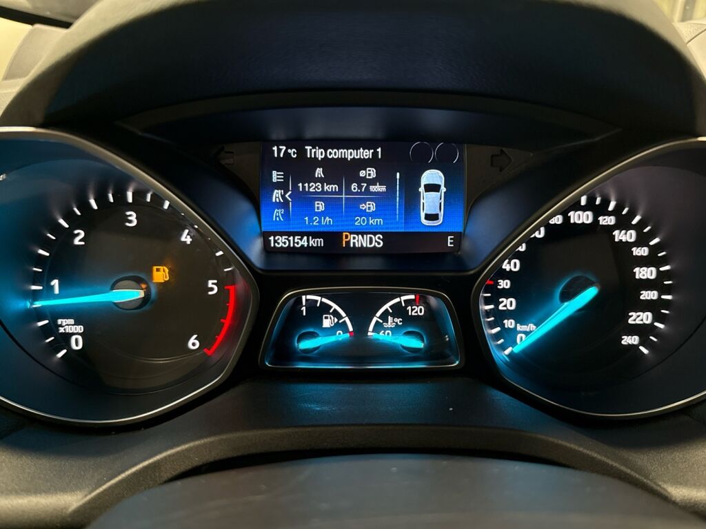 Ford Kuga 2017 Harmaa