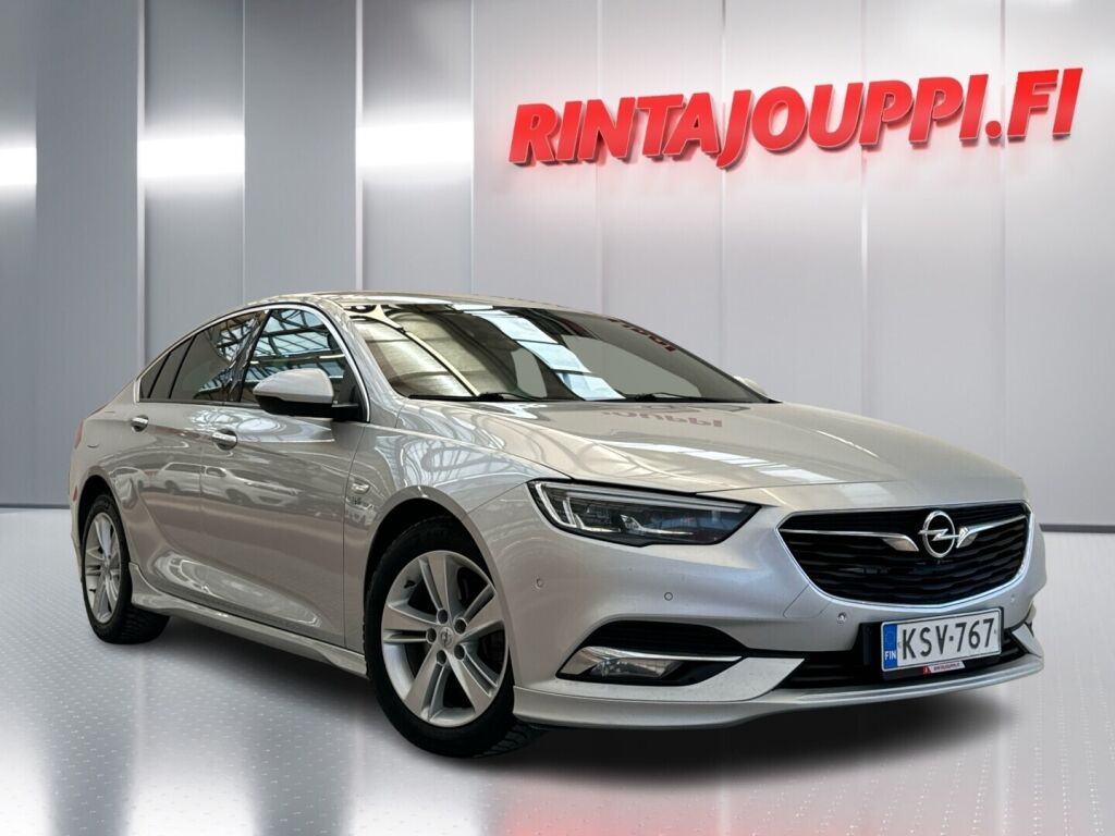 Opel Insignia 2017 Hopea