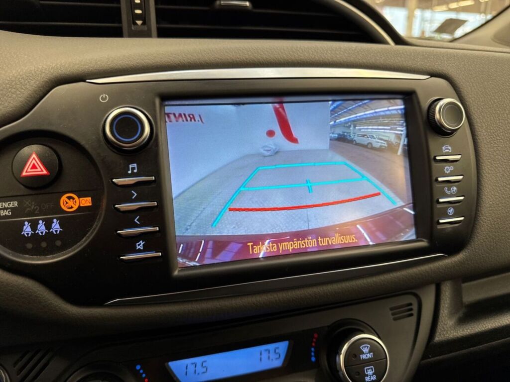 Toyota Yaris 2017 Punainen