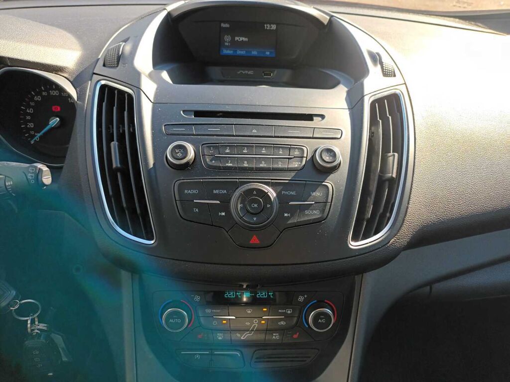 Ford C-Max 2017 Punainen