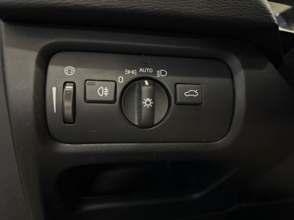 Volvo V40 Cross Country 2018 Harmaa