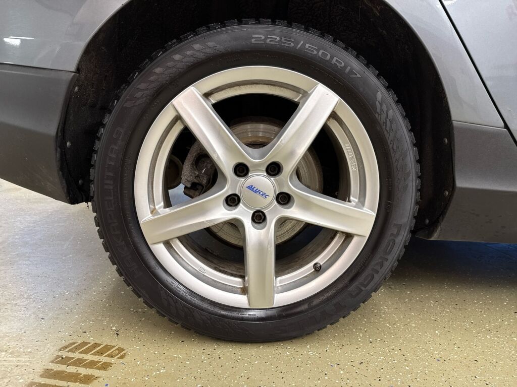 Volvo V40 Cross Country 2018 Harmaa