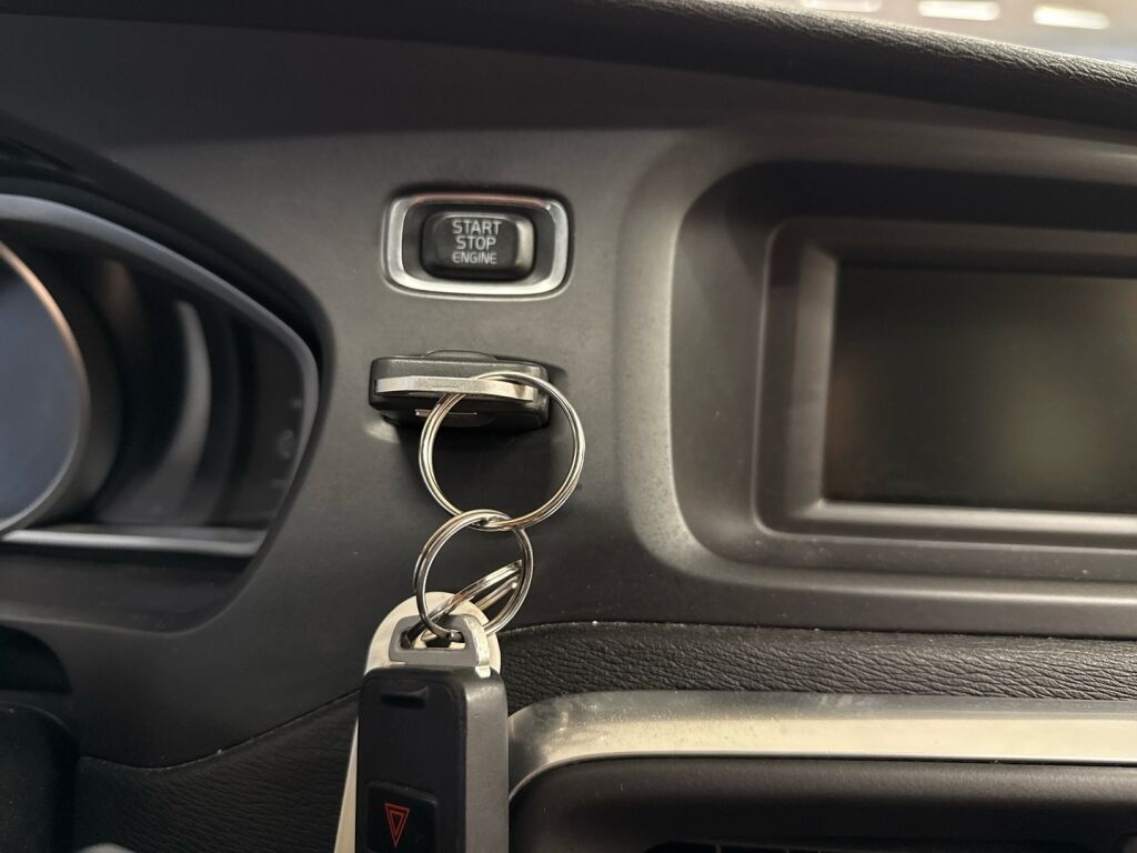 Volvo V40 Cross Country 2018 Harmaa