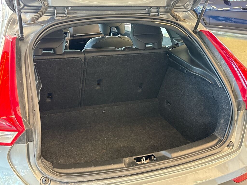 Volvo V40 Cross Country 2018 Harmaa