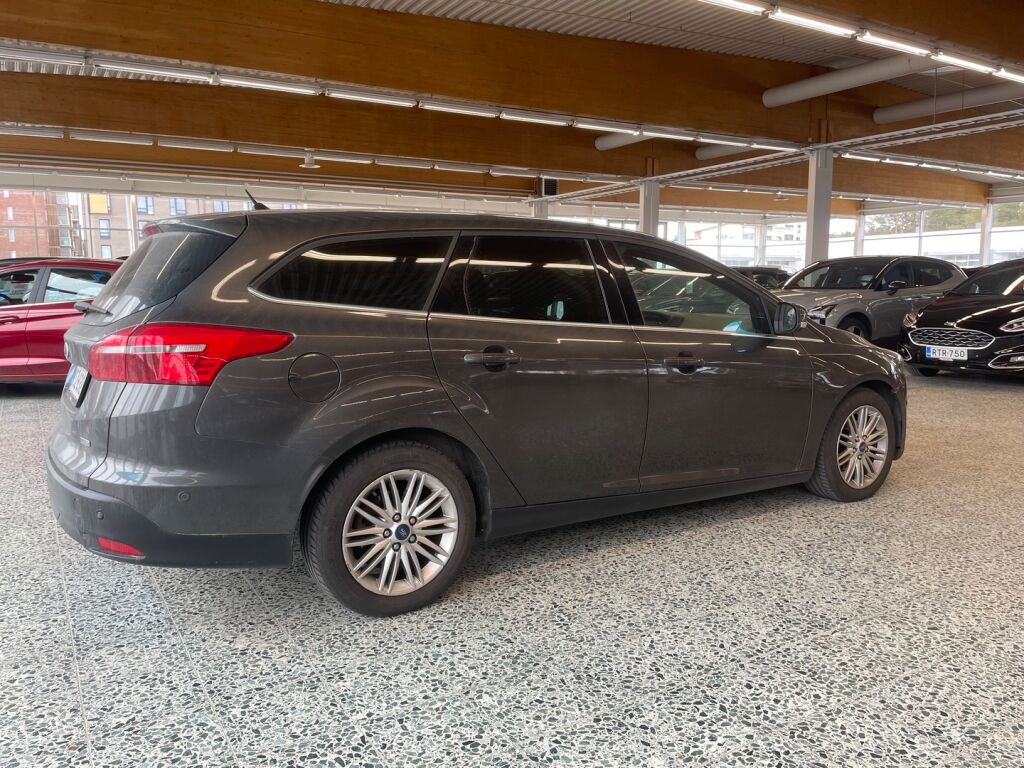 Ford Focus 2017 Harmaa