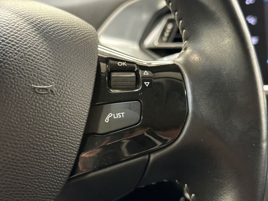 Peugeot 308 2018 Harmaa