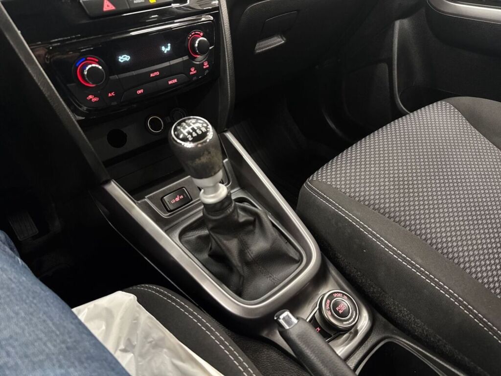 Suzuki Vitara 2020 Valkoinen