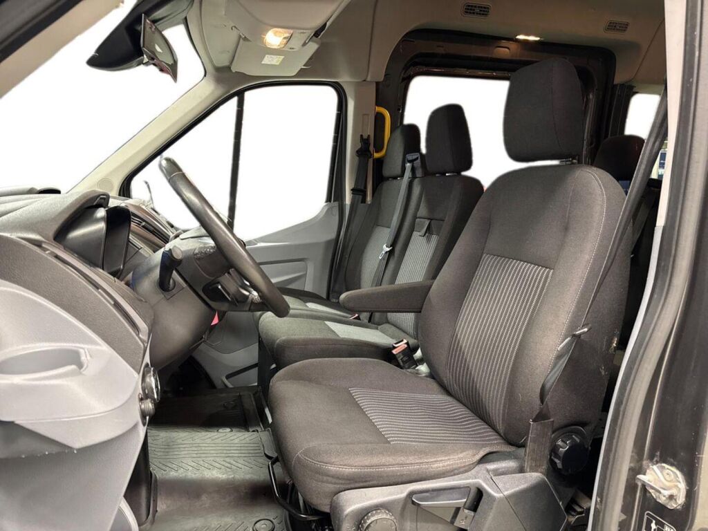 Ford Transit 2018 Harmaa