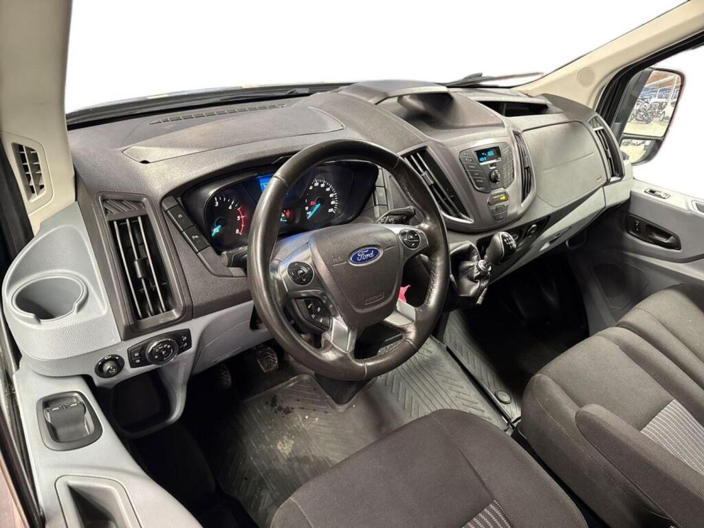 Ford Transit 2018 Harmaa