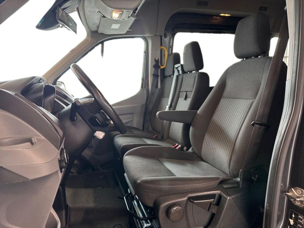 Ford Transit 2018 Harmaa