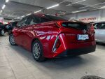 Toyota Prius Plug-in 2018 Punainen
