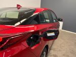 Toyota Prius Plug-in 2018 Punainen