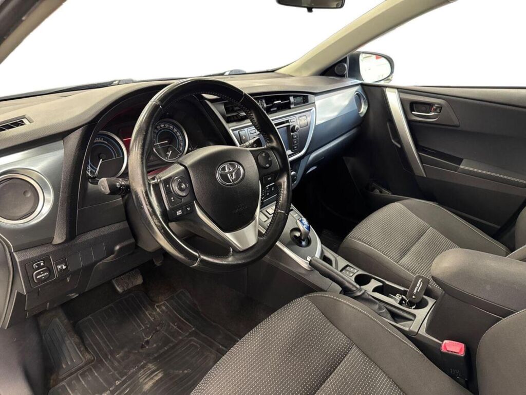 Toyota Auris 2015 Valkoinen