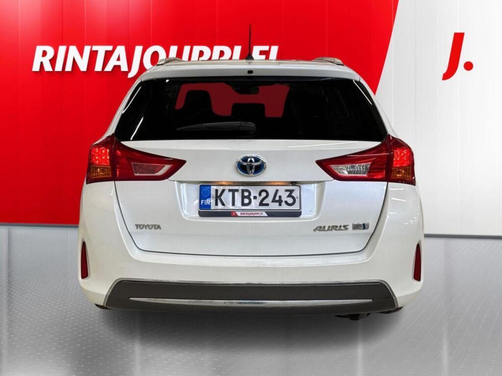 Toyota Auris 2015 Valkoinen