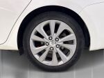 Toyota Auris 2015 Valkoinen