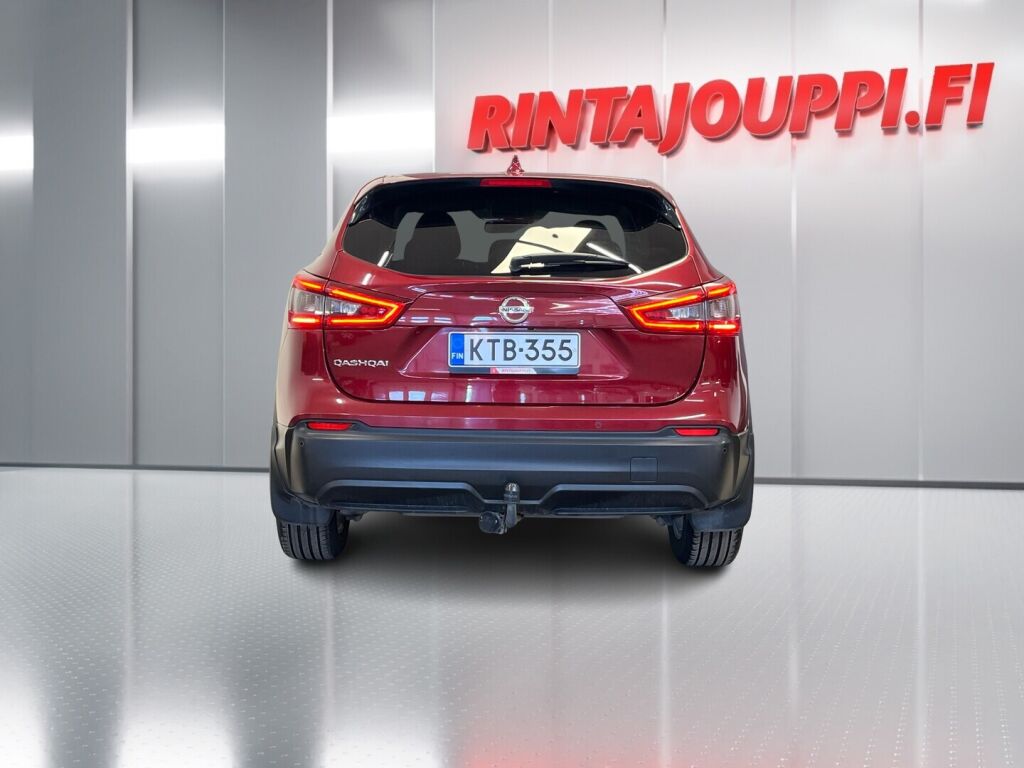 Nissan Qashqai 2018 Met. Punainen